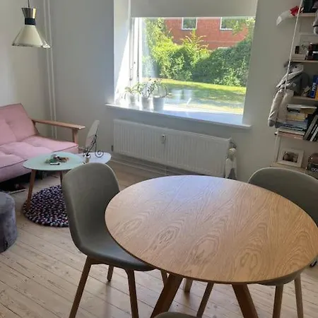 Apartment Cozy Flat By The Airport And The Nearby